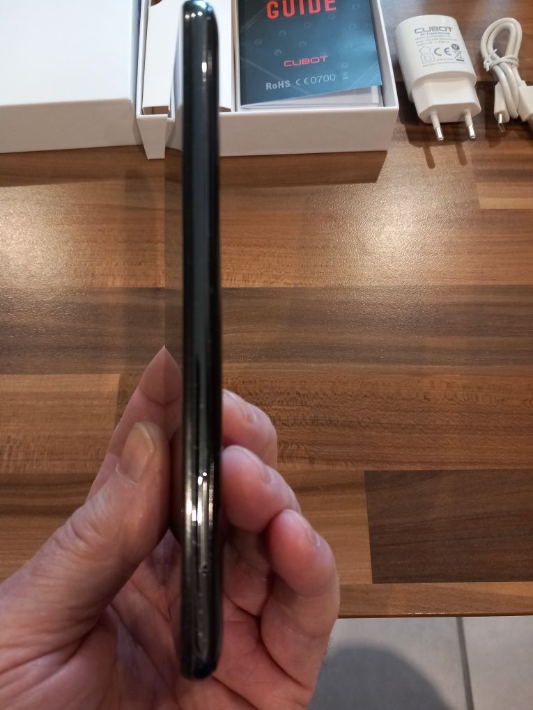 Telefon komórkowy Cubot X19