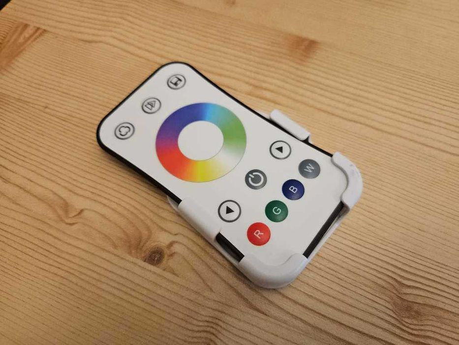 Pilot LED RGB+W jedno strefowy R8-1 Biały 2,4GHz dotykowy, uchwyt