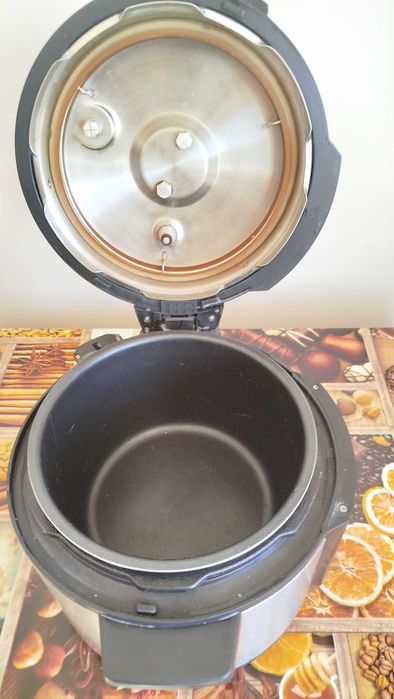 Мультиварка Redmond RMC-M110