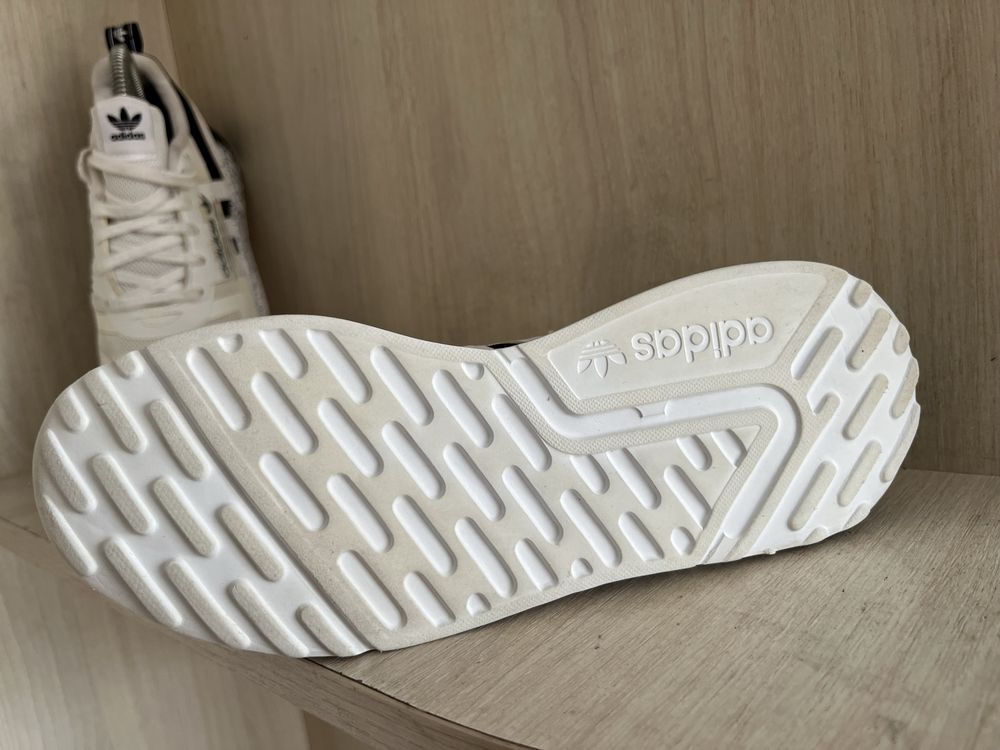 Кросівки 33розмір Adidas