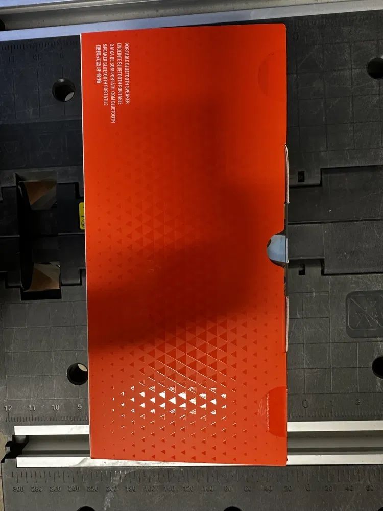 Głosnik JBl charge 6 nowy czarny