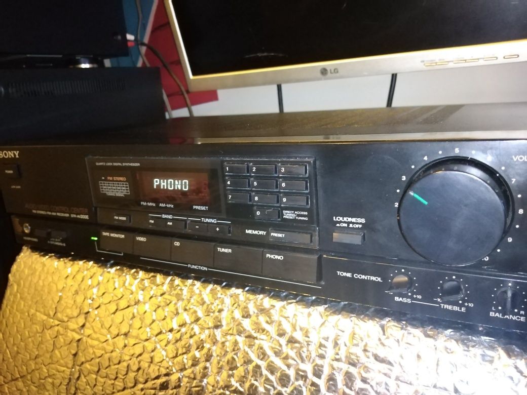 Amplificador Sony com Rádio mod AV 200E