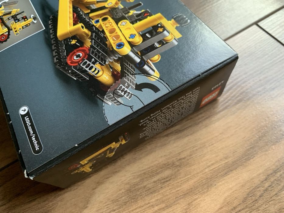 Nowe LEGO Technic Buldożer do zadań specjalnych 42163