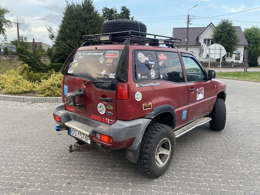 Ford maverick Nissan Terrano 2 offroad 2.7tdi