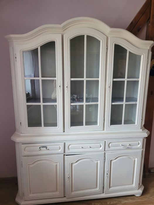 Witryna kredens biala