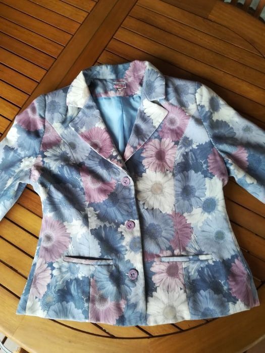 Piękny modny żakiet w kwiaty roz.40 jak nowy