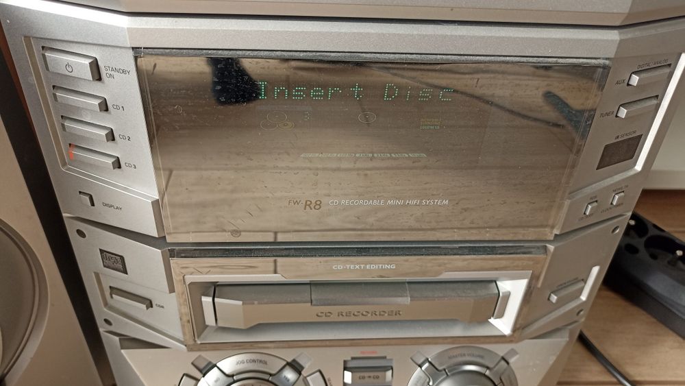 Stara retro vintage wieża Philips FW-R8/22 z głośnikami i nagrywarką