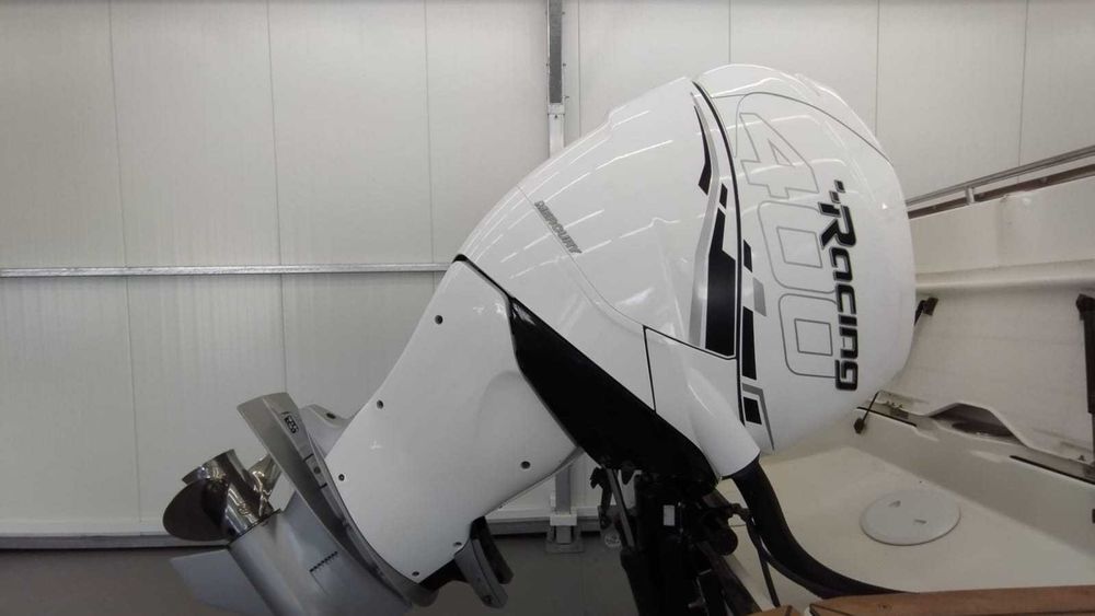 Uttern D77 szybka łódź motorowa dla rodziny Mercury 400 NOWA CENA