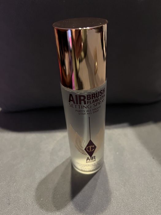 Charlotte Tilbury satting spray viralowy 100ml cena w sephorze 189zł