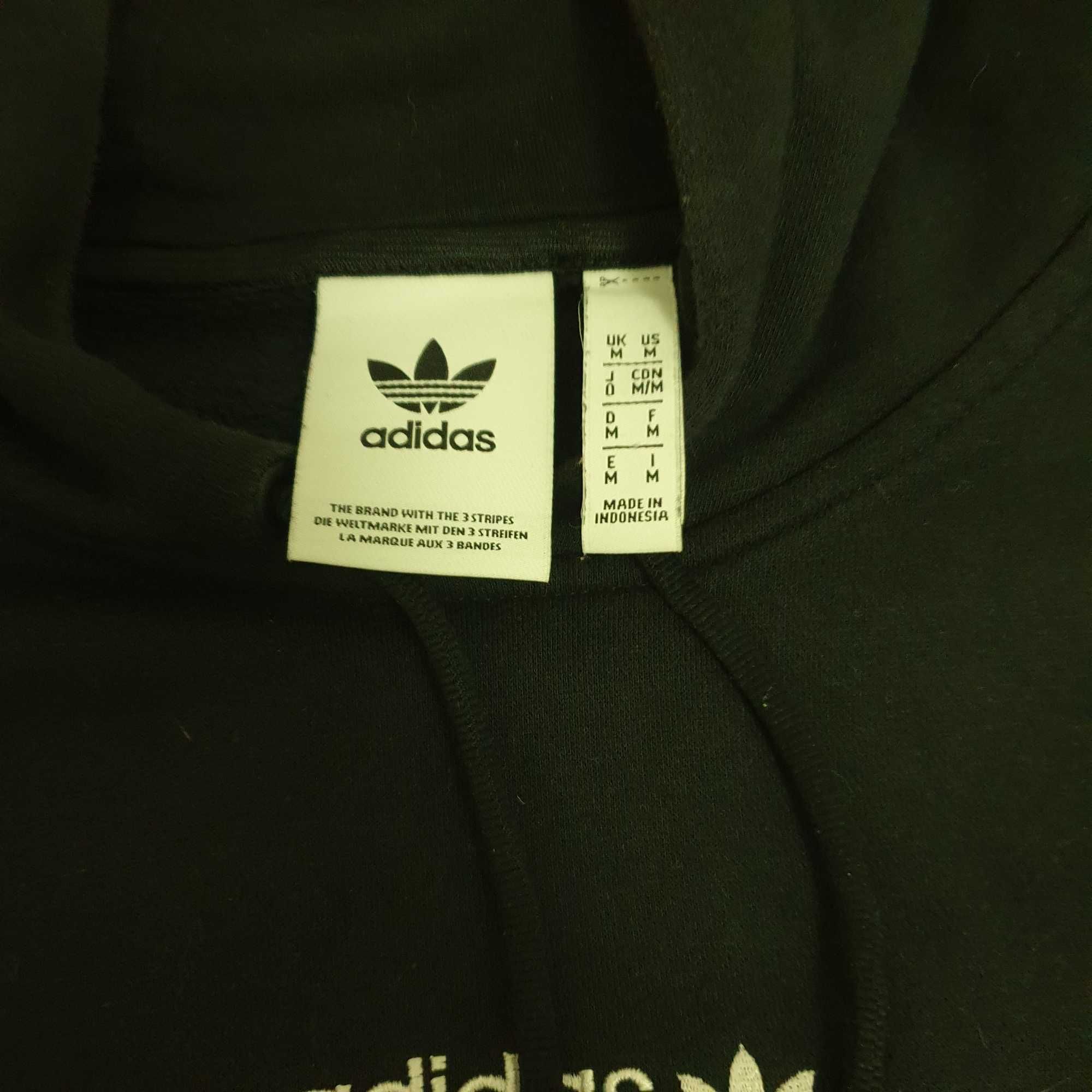 Seeat Adidas original com capuz