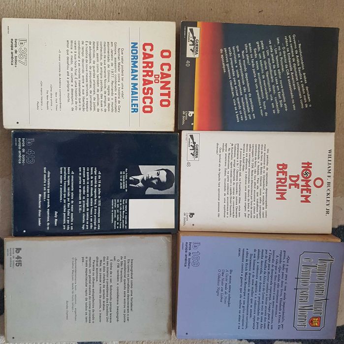 Livros de vários estilos literários