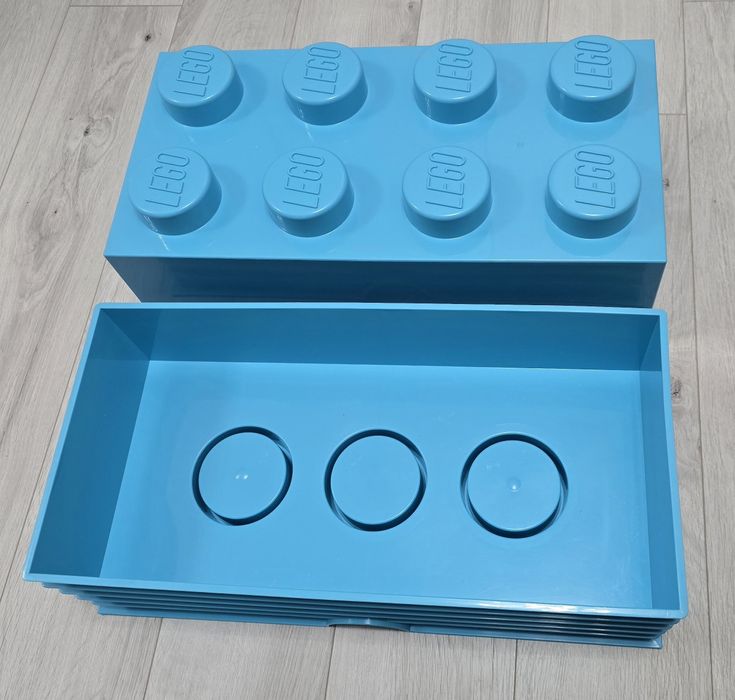 Pojemnik w kształcie klocka Lego
