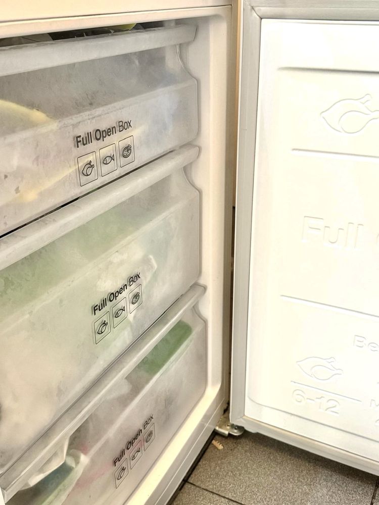 Frigorífico com congelador Samsung