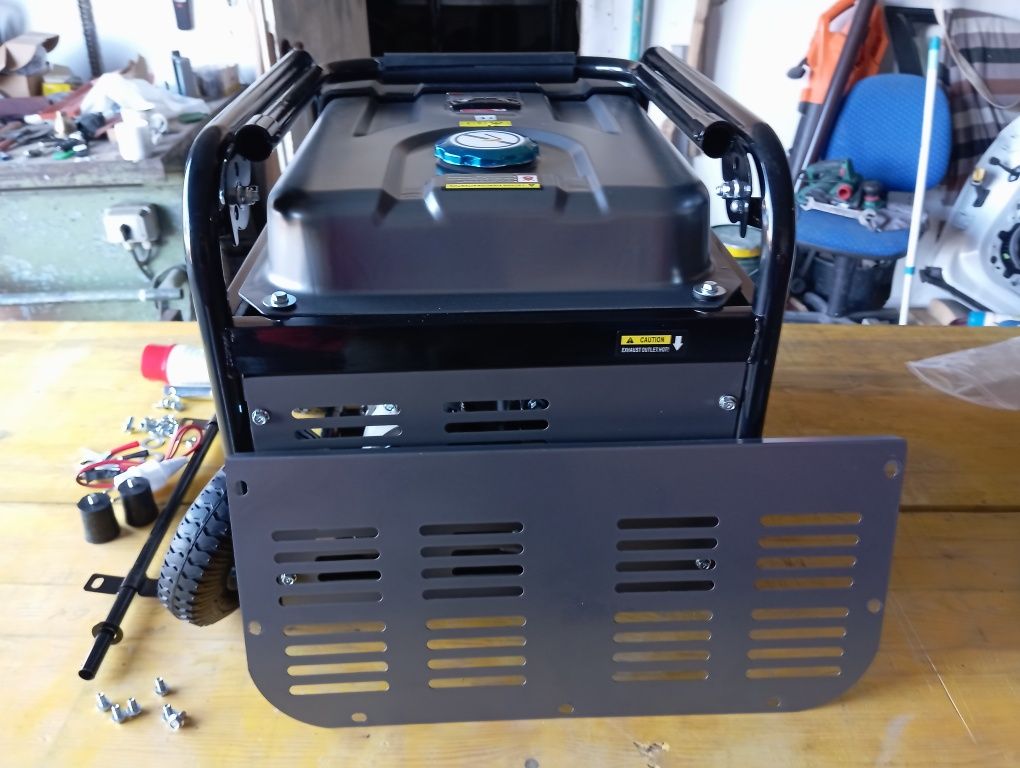 Agregat prądotwórczy 7,1KW/400V 3,8KW/230V prostownik 12V