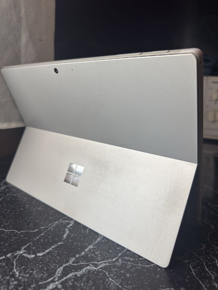 Microsoft Surface Pro 7 i7/16/256 SSD 12.3" IPS Win 11
