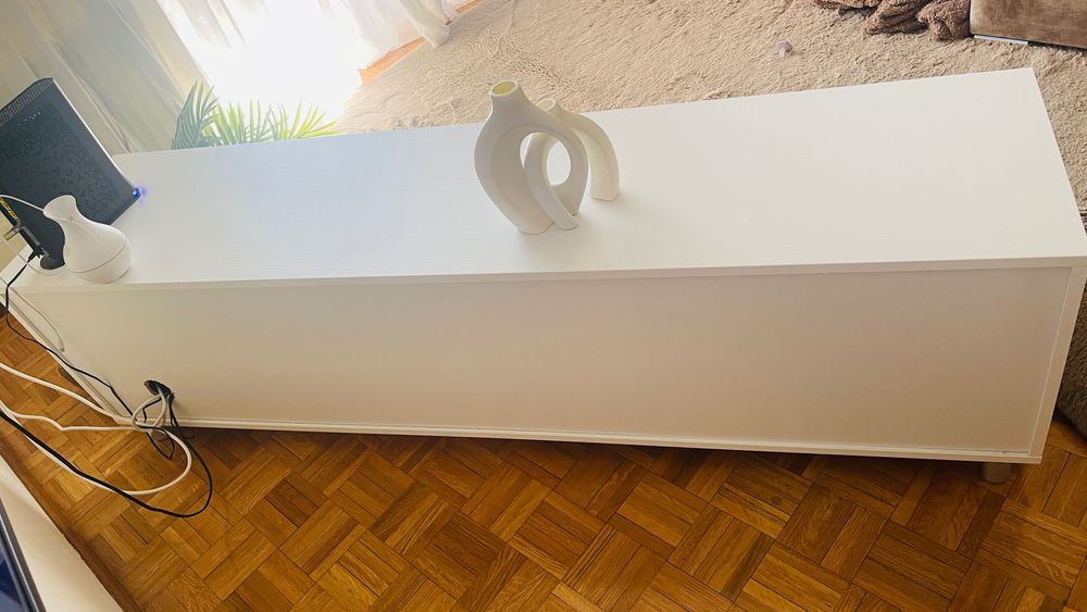 Mesa de tv branco