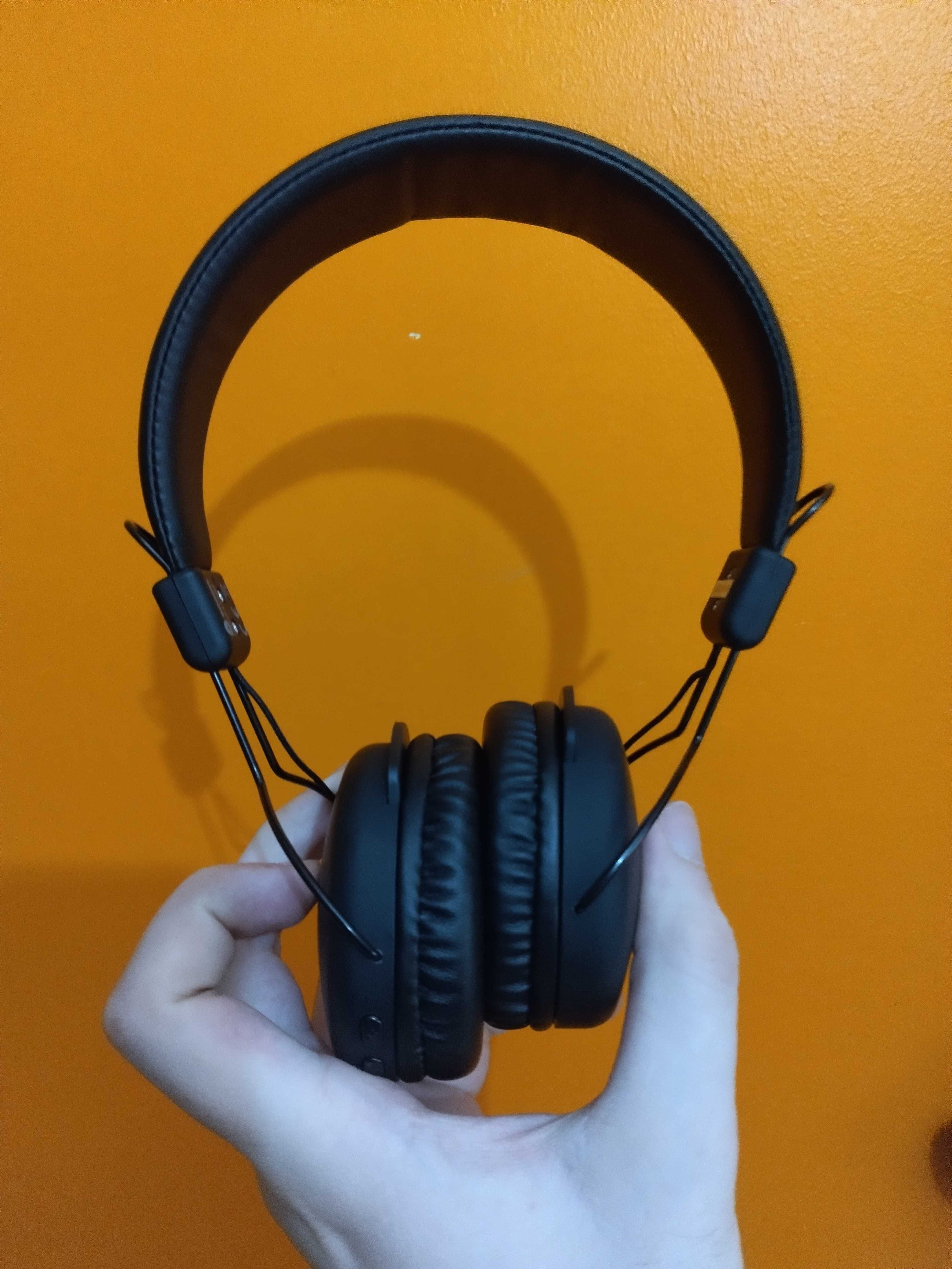 Headset Bluetooth GOODIS On Ear com Microfone