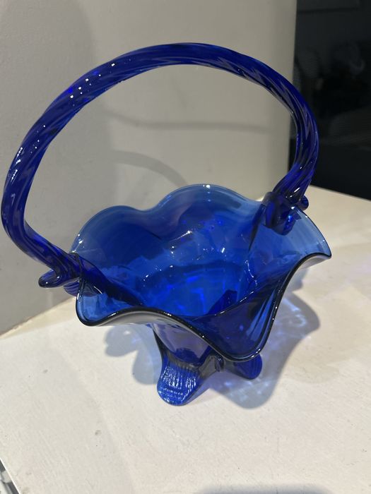 Szklany koszyk kobaltowy