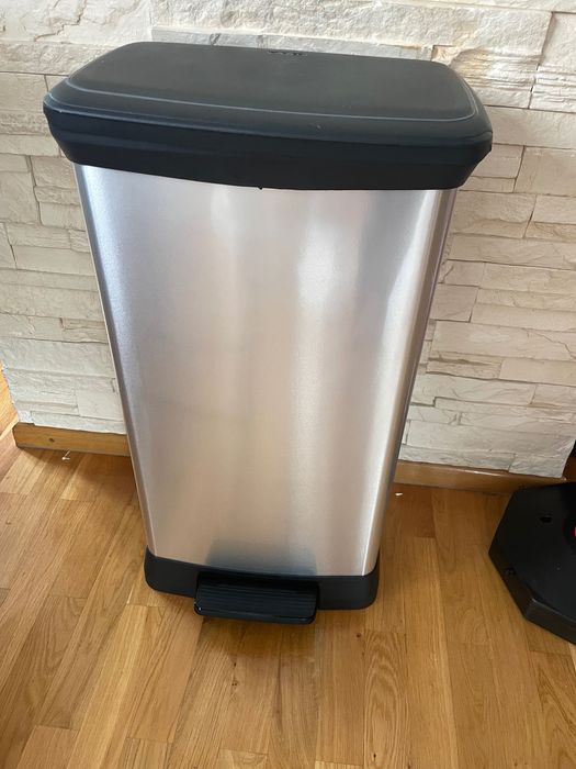 Kosz na śmieci Curver 50L  1 -komorowy z pedałem