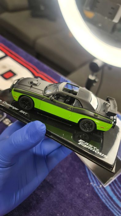 1/43 Fast Furious - Dodge Challenger SRT