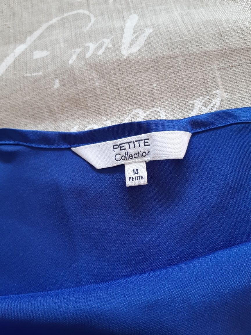 Niebieska chabrowa satynowa bluzka na ramiączka 42 XL oversize