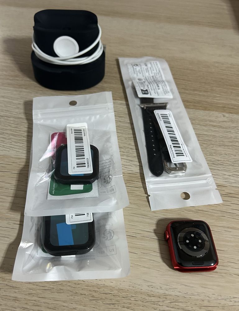 Apple Watch S6 GPS+Cellular, 40mm Red