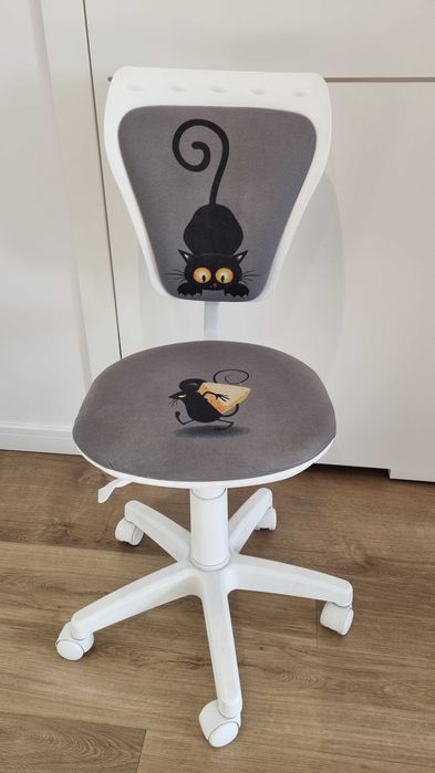 Krzesło dziecięce obrotowe