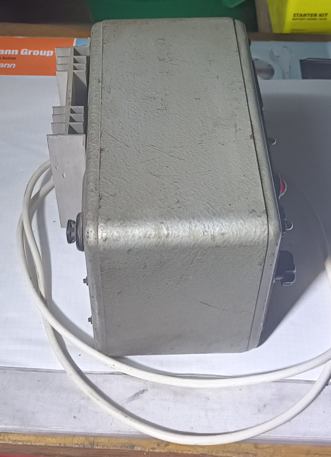 Netzgerät CST Typ 36 3A 25V zasilacz laboratoryjny

Typ 36

Spannung