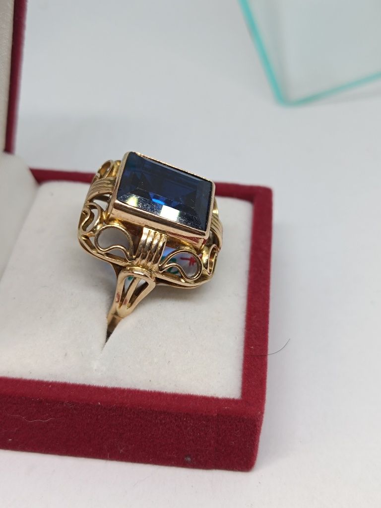 Złoty pierścionek z niebieskim oczkiem złoto 583 rozmiar 17