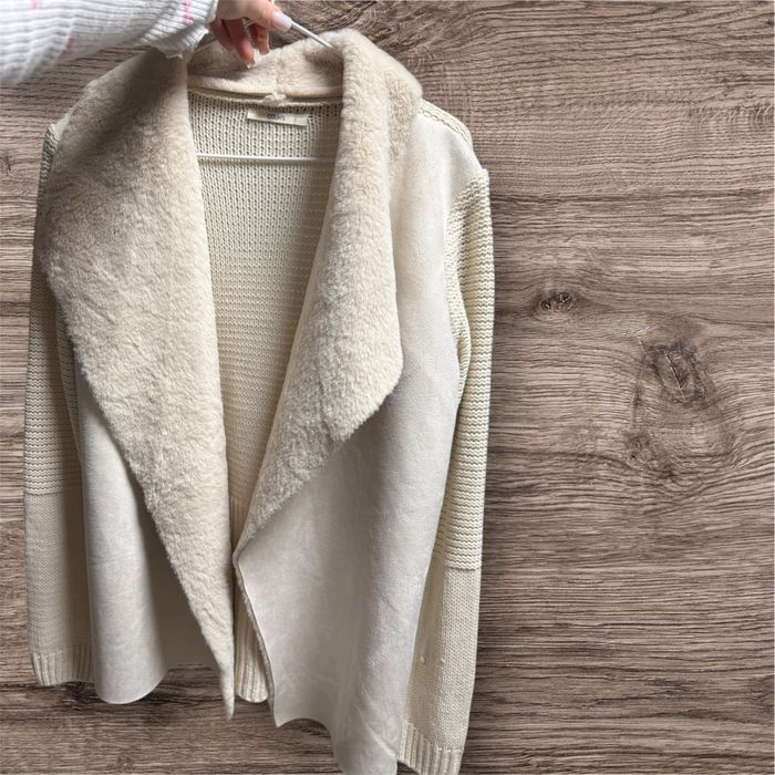 Новий жіночий кардиган з хутряним коміром COLINS, розмір L