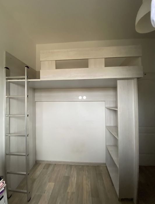 Łóżko piętrowe wysokie