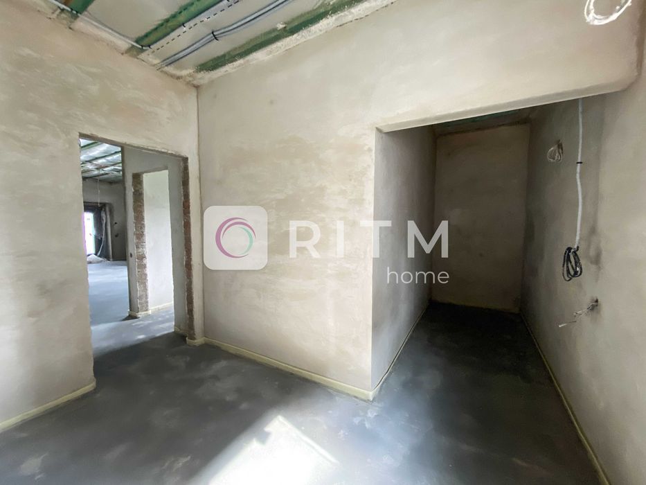 Продаж затишного будинку з газом у спокійному районі Луцька!