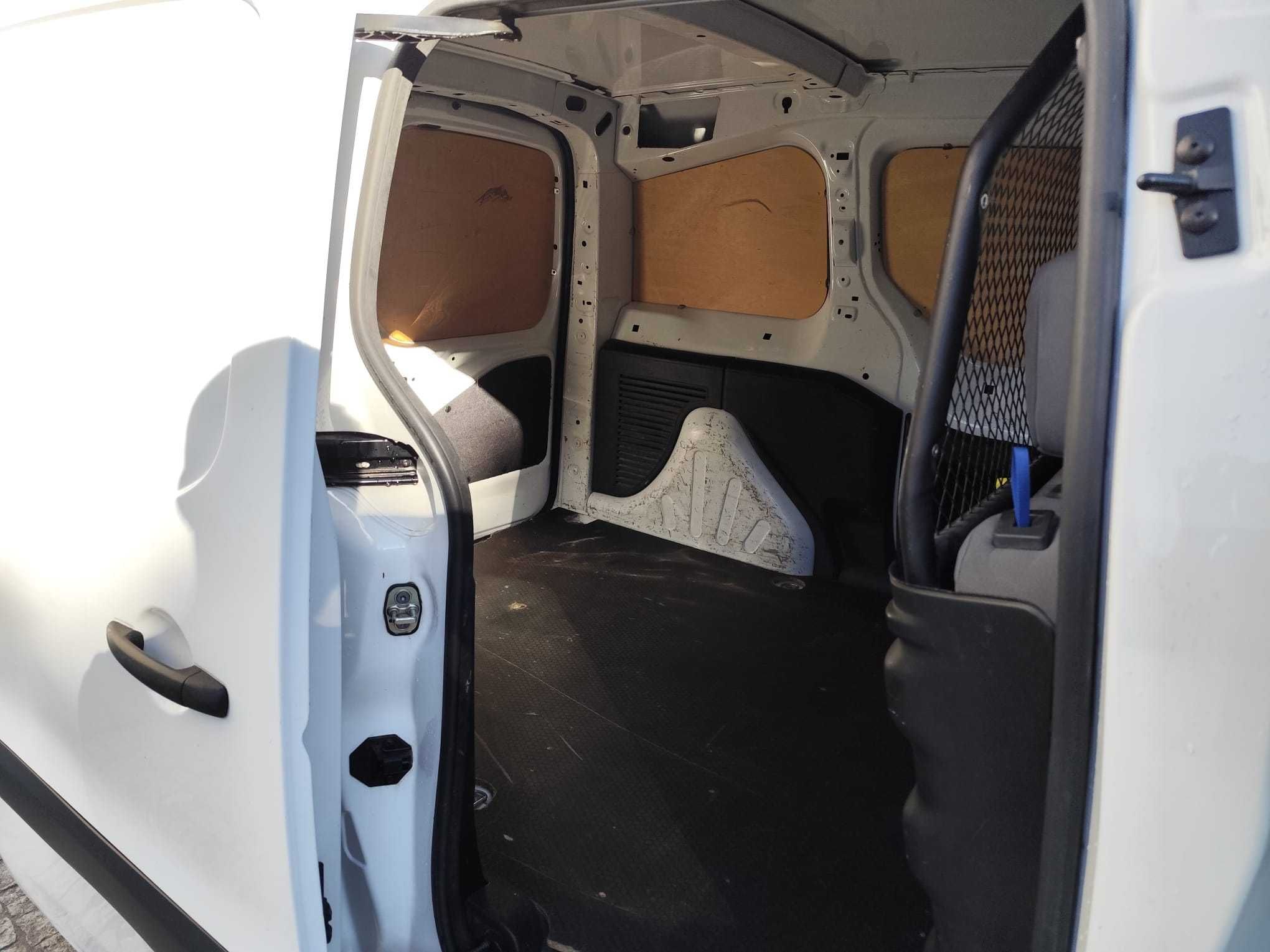 2015 Peugeot Partner