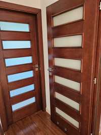 Drewniane drzwi z oscieżnicą 5 sztuk