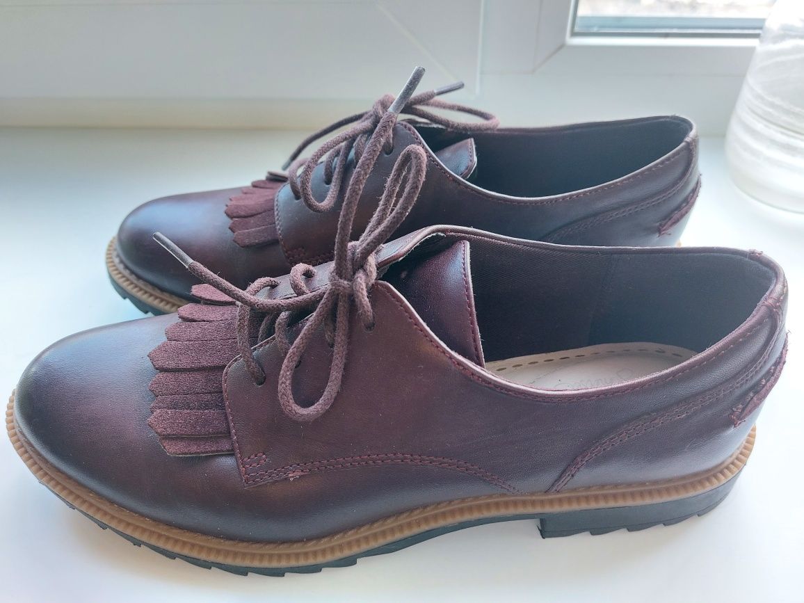 Жіночі замшеві туфлі-оксфорди Clarks Somerset з бахромою 38 розмір