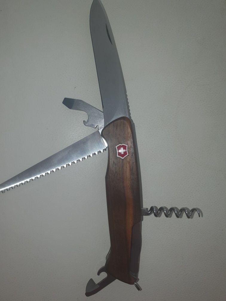 Victorinox ranger wood 55