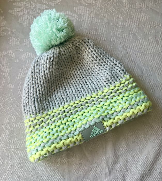 Gorro Adidas como Novo