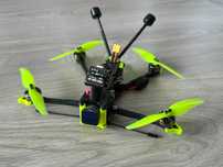 Flywoo Explorer LR4 HD z Walksnail Moonlight 4K, Speedybee, CRSF, GPS