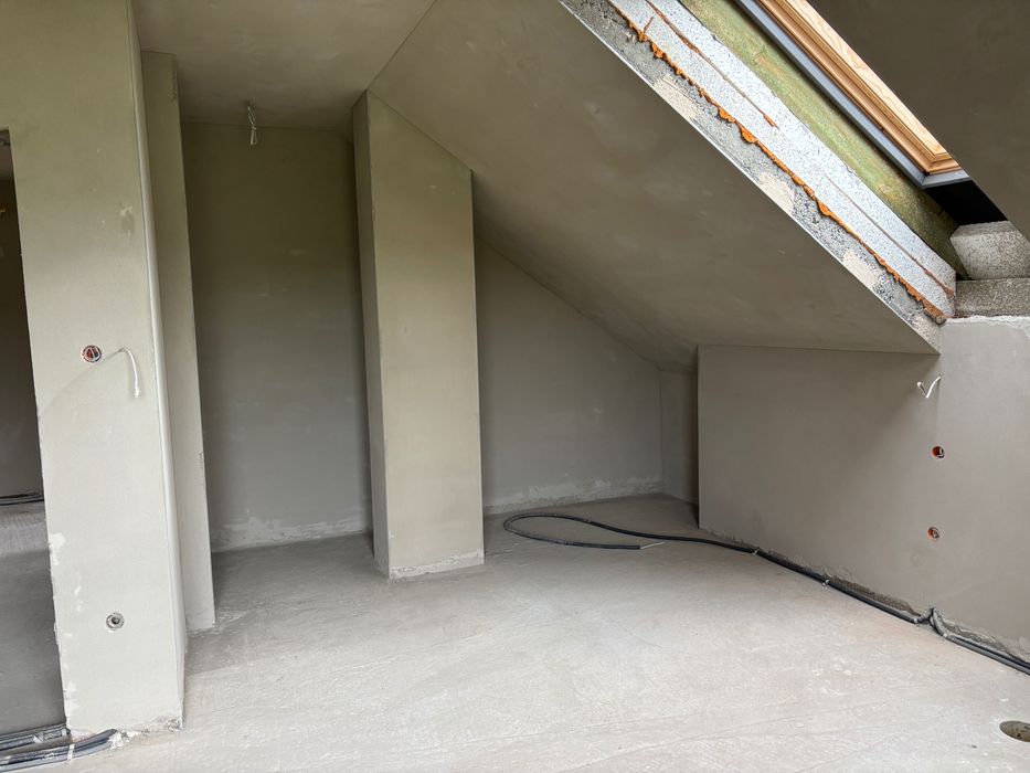 Tynki maszynowe cementowo-wapienne i gładzie wapienne