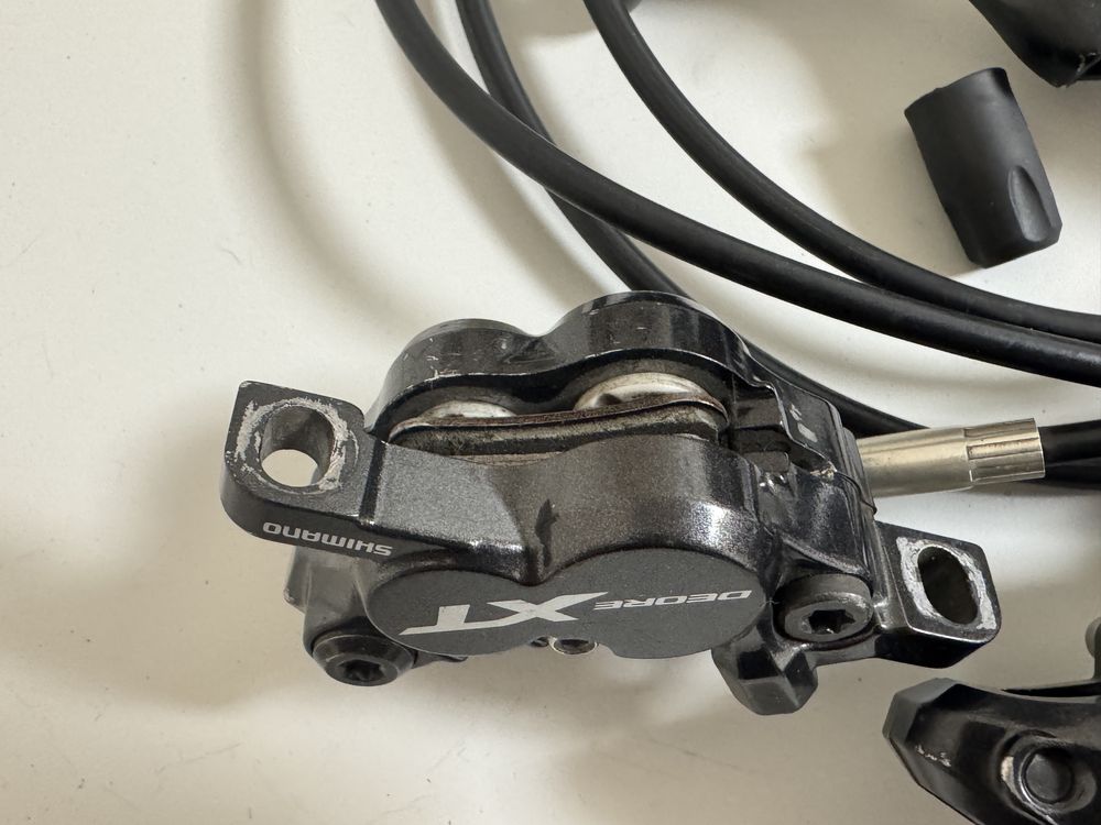Гідравлічні гальма тормоза 4 поршні shimano mt 8000/8020