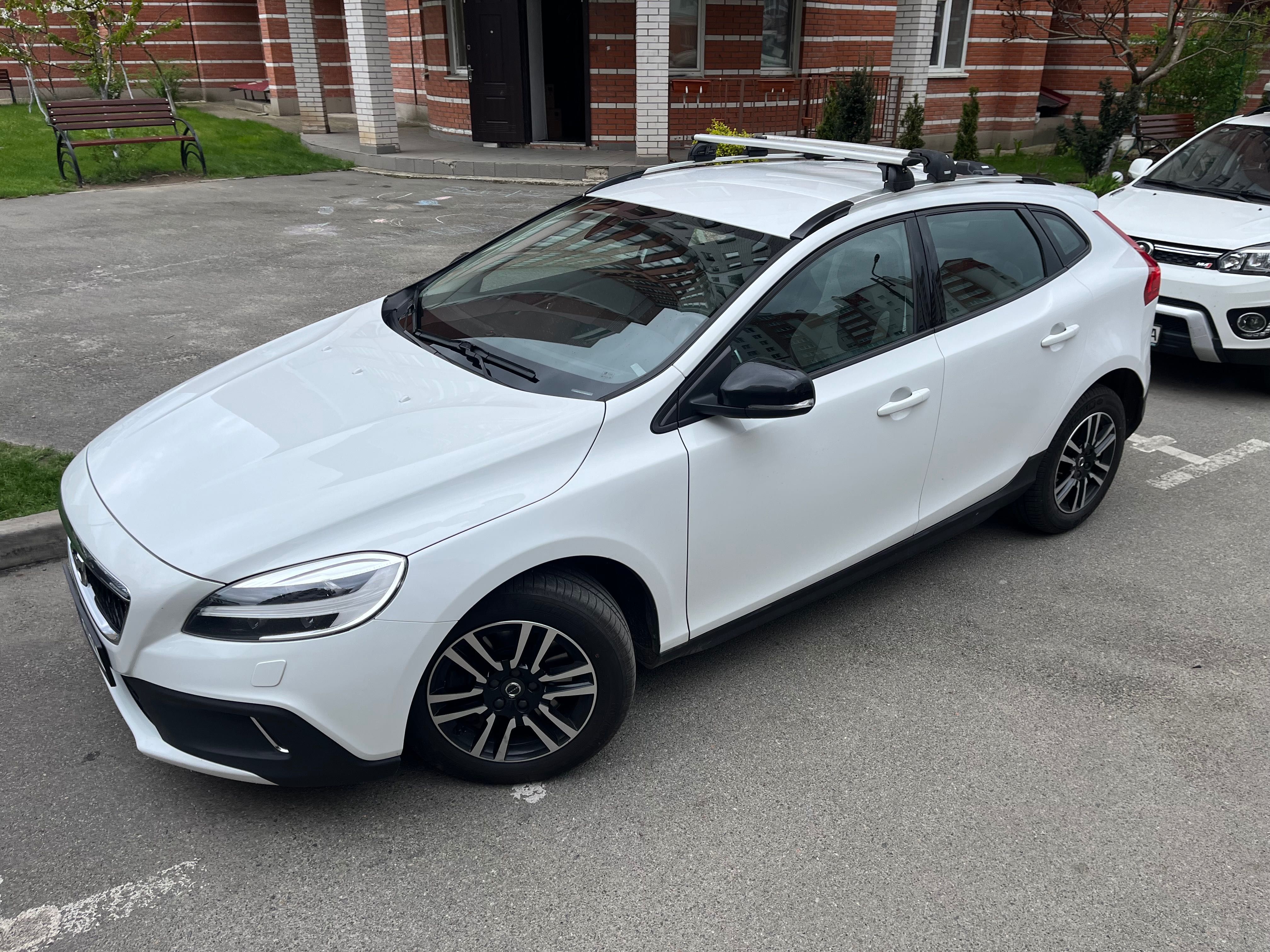 Поперечины XC60 XC70 XC90 V40 V50 V60 VOLVO рейлинги Thule багажник