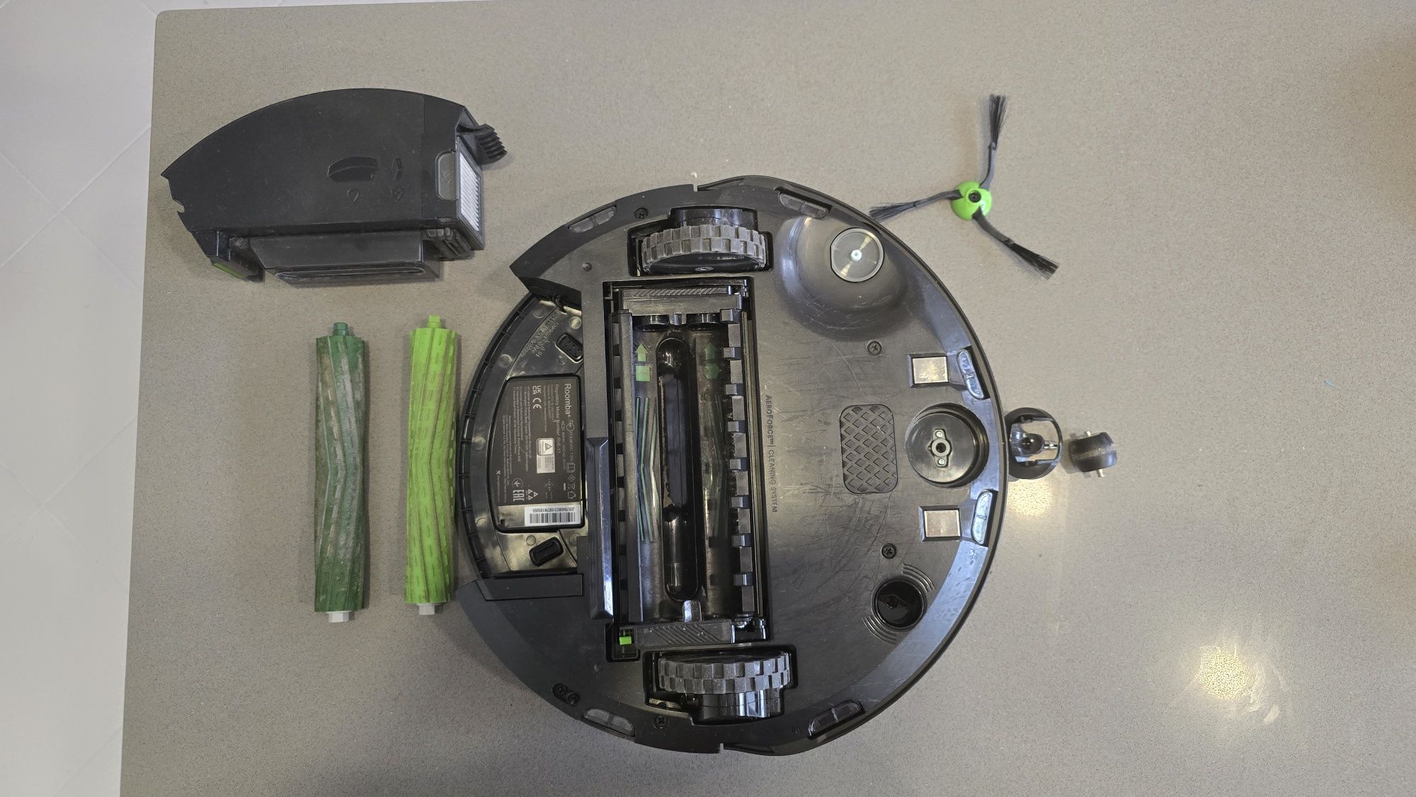 Roomba Combo J5+ da iRobot com acessórios novos