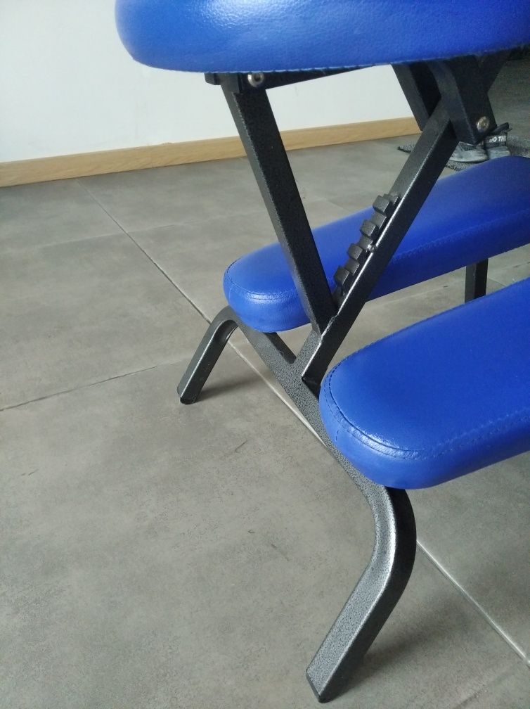 Cadeira de massagem.