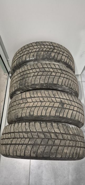 Opony zimowe Barum Polaris 3