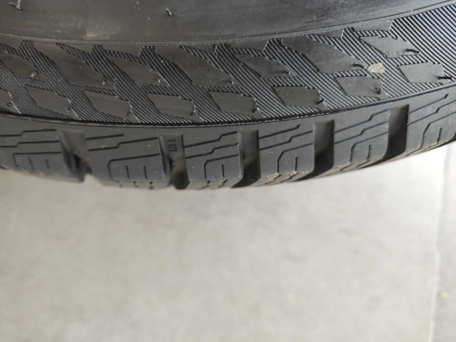 Opony zimowe Nokian Tyres Snowproof 1 225/45 R17 91 H 4 sztuki 2024r.