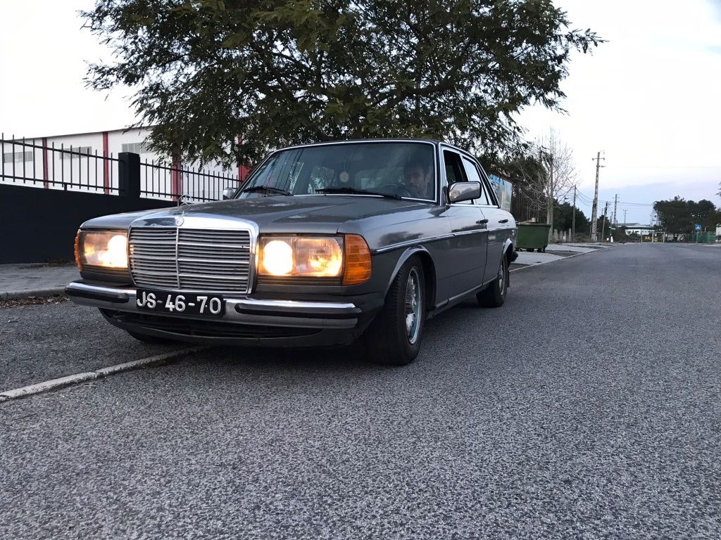 Mercedes W123 300D