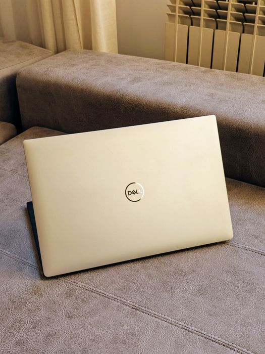 Dell XPS 7590 32GB/1TB/i9/GTX1650 Antiglare 4K