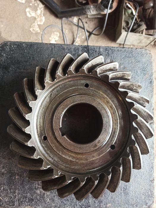 Шестерни конические заднего- среднего моста камаз Урал   5320,55102,53