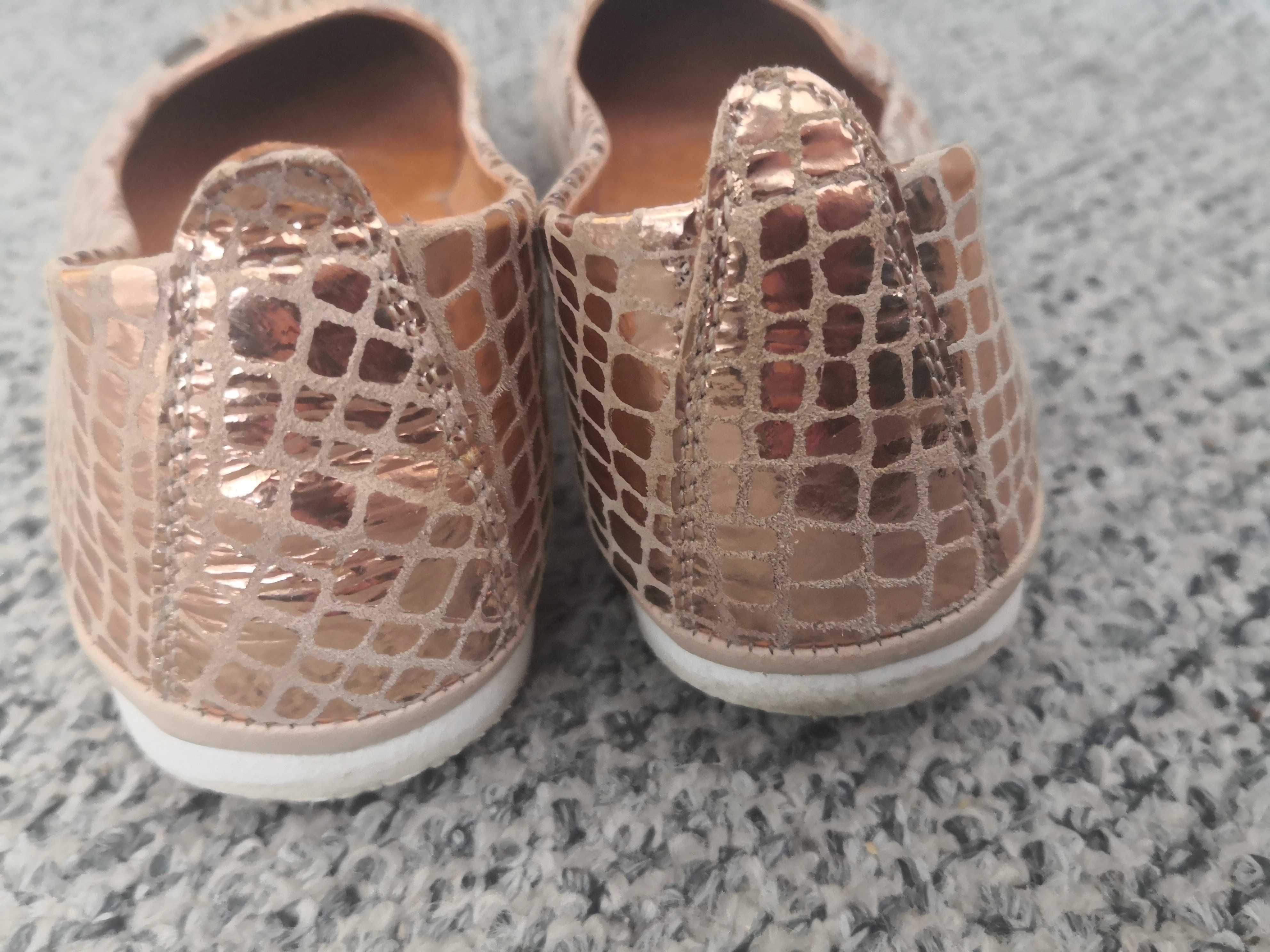 Pollonus Baleriny skórzane skóra buty lekkie damskie lato mokasyny 39