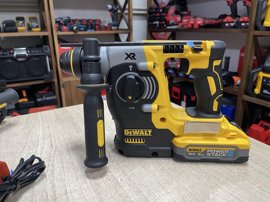 Dewalt DCH273 / безщітковий перфоратор Девольт